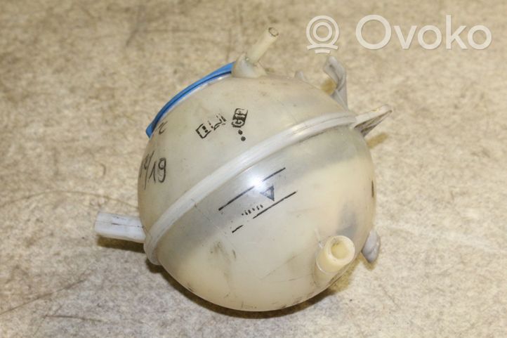 Volkswagen Touran II Coolant expansion tank/reservoir 1K0121407A