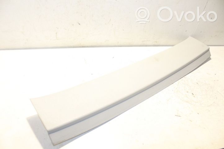 Volkswagen Tiguan Rivestimento superiore del portellone posteriore/bagagliaio 5N0867617