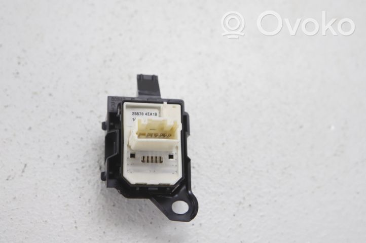 Nissan Qashqai Bouton de commutateur rétroviseur latéral 25570-4EA1B