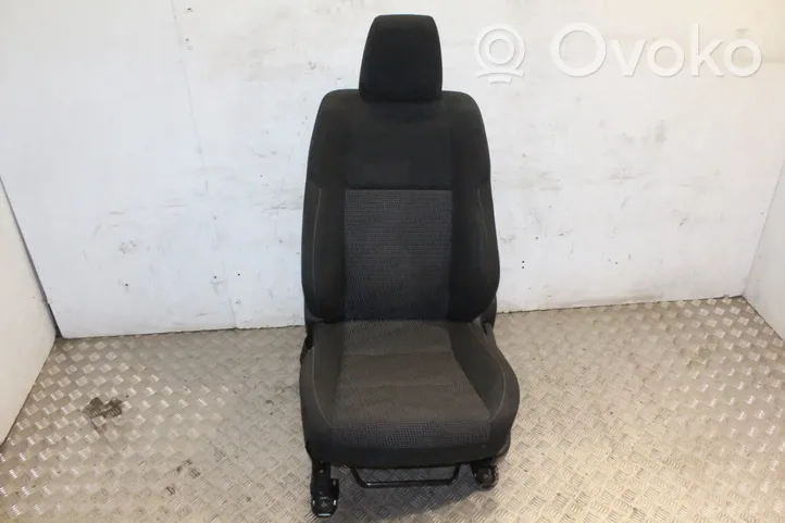 Toyota Auris E180 Kit intérieur KOMPLEKTAS