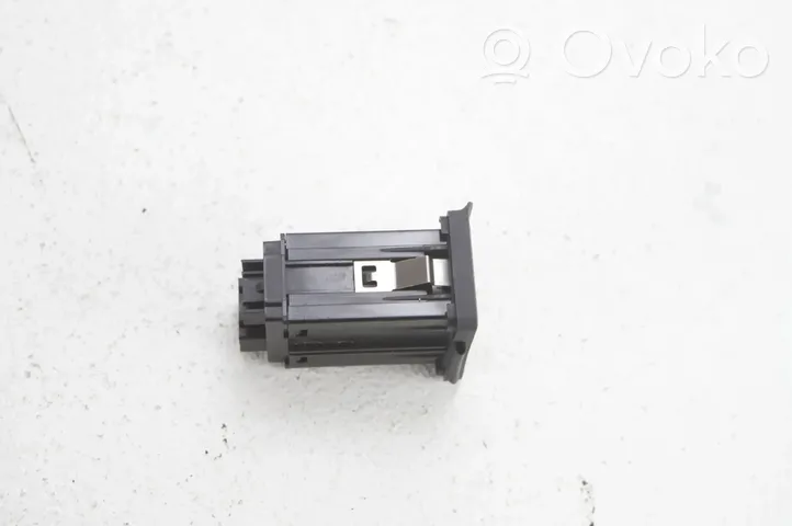 Opel Mokka AUX in-socket connector 20874710