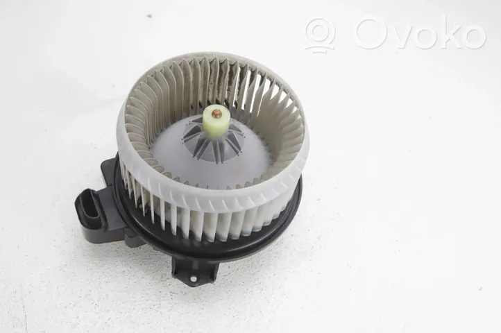 Toyota Auris E180 Heater fan/blower AV272700-8084