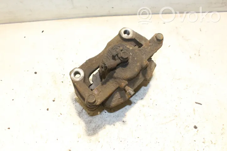 Nissan X-Trail T32 Caliper de freno delantero 