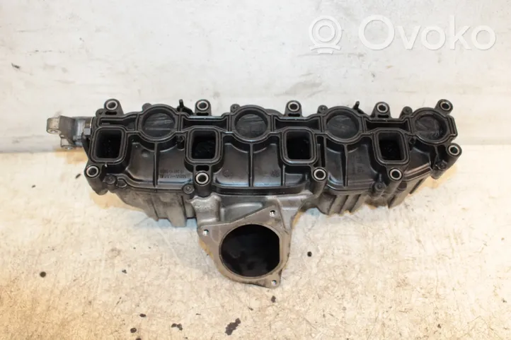 Volkswagen Tiguan Intake manifold 03L129711E