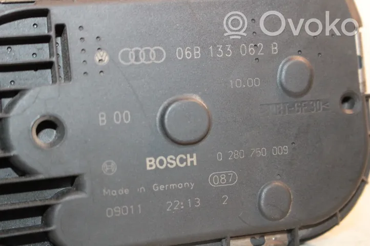 Audi A4 S4 B5 8D Дроссельная заслонка 06B133062B