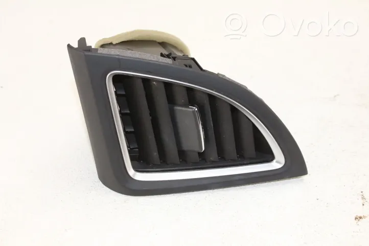 Honda CR-V Dash center air vent grill 77610T0AA1