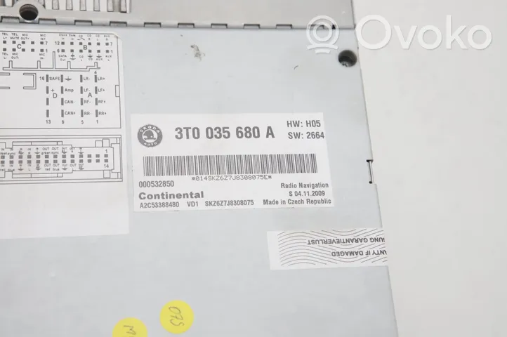 Skoda Octavia Mk2 (1Z) Radija/ CD/DVD grotuvas/ navigacija 3T0035680A