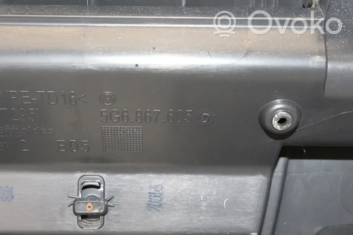 Volkswagen Golf VII Moldura de la puerta/portón del maletero 5G6867605D