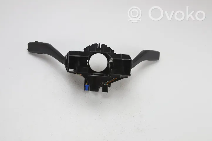 Volkswagen Tiguan Interruptor/palanca de limpiador de luz de giro 1K0953503EM