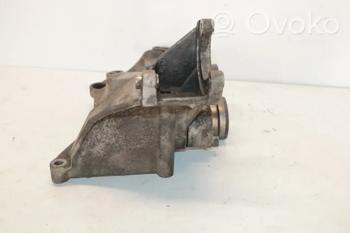 Renault Trafic II (X83) Supporto del generatore/alternatore 8200183234