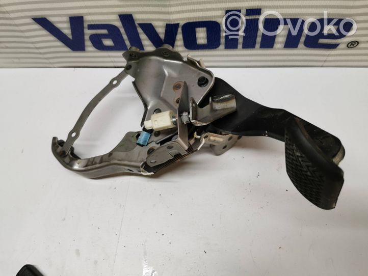 Toyota RAV 4 (XA40) Brake pedal 4712142010