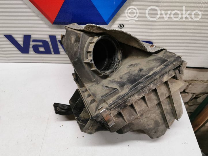 Volkswagen PASSAT B5.5 Scatola del filtro dell’aria 3B0127607