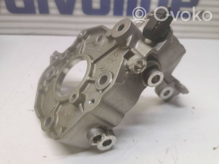 Peugeot 3008 II Support pompe injection à carburant 9817304180