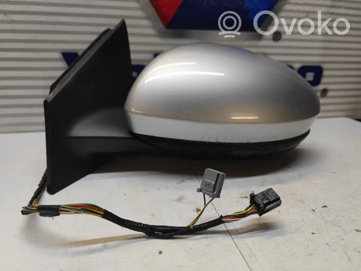 Renault Megane IV Front door electric wing mirror 30087810