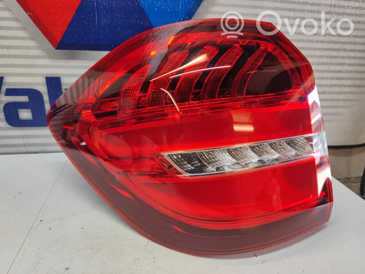 Mercedes-Benz GLE (W166 - C292) Lampa tylna A1669060502