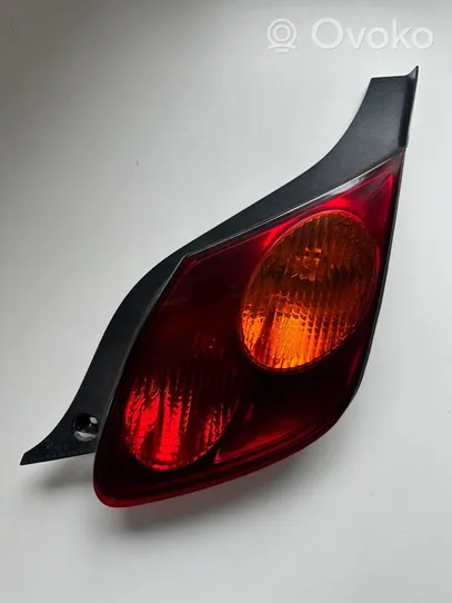 Lexus SC 430 Luci posteriori A5T0D0T