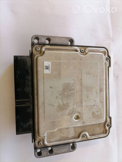 Iveco Daily 40.8 Komputer / Sterownik ECU silnika 10R036332