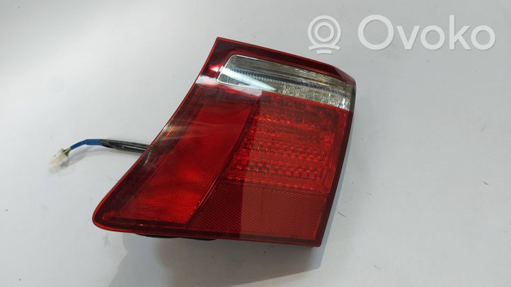 Lexus LS 460 - 600H Lampy tylnej klapy bagażnika 8158150180