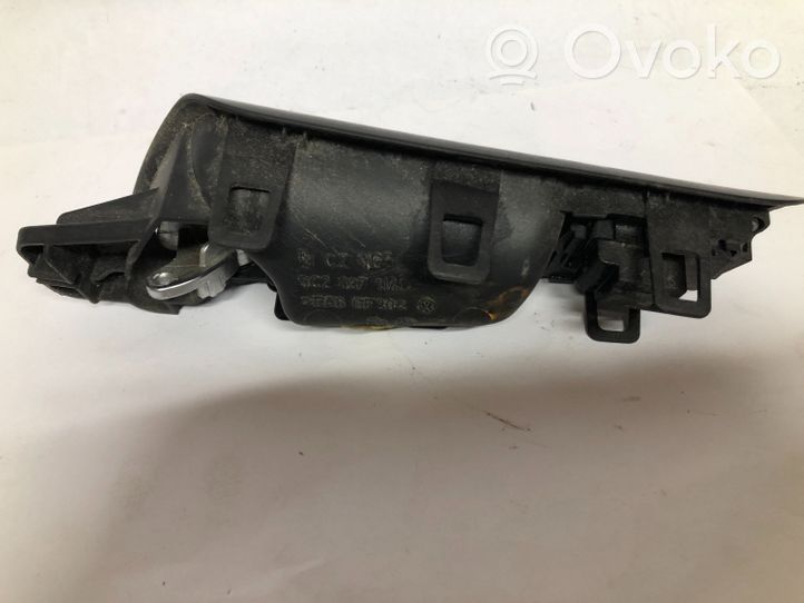 Volkswagen PASSAT B6 Priekinė atidarymo rankenėlė vidinė 3C2837114D