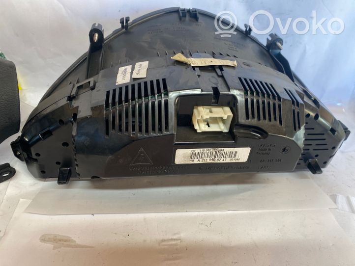 Mercedes-Benz E W211 Tachimetro (quadro strumenti) A2115408747