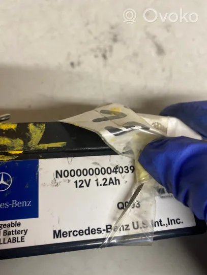 Mercedes-Benz E W212 Batteria N000000004039