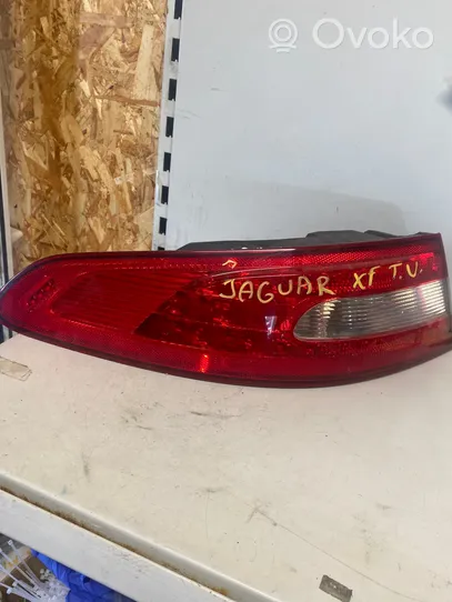 Jaguar XF Luci posteriori 8X2313405BD