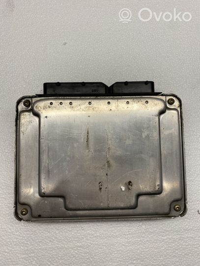 Volkswagen Golf IV Sterownik / Moduł ECU 038906019CJ