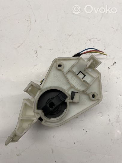 BMW 7 E65 E66 A/C air flow flap actuator/motor 6935071