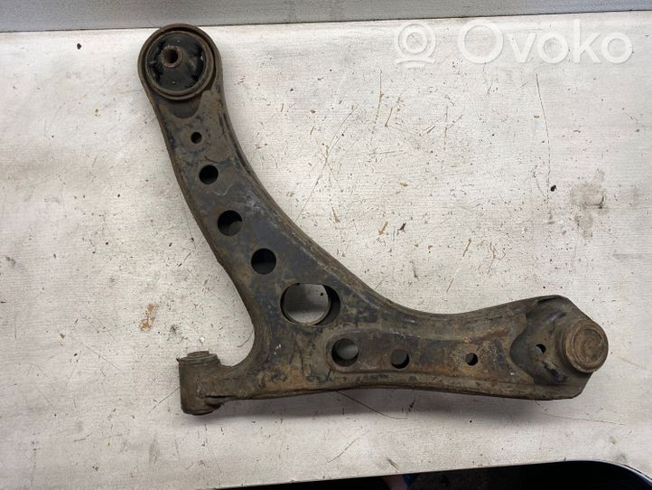 Toyota Avensis Verso Front lower control arm/wishbone 