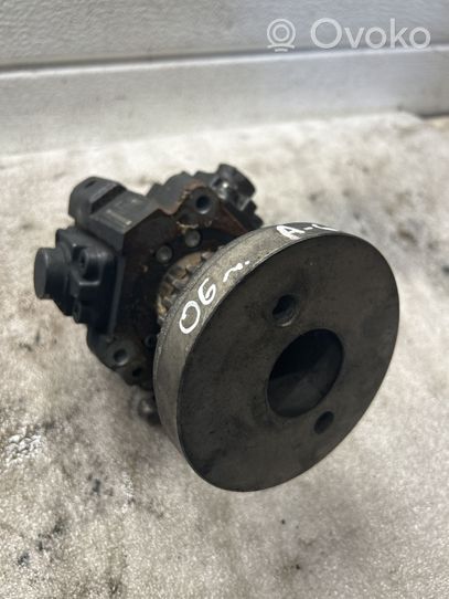 Audi A6 S6 C6 4F Polttoaineen ruiskutuksen suurpainepumppu 0445010171