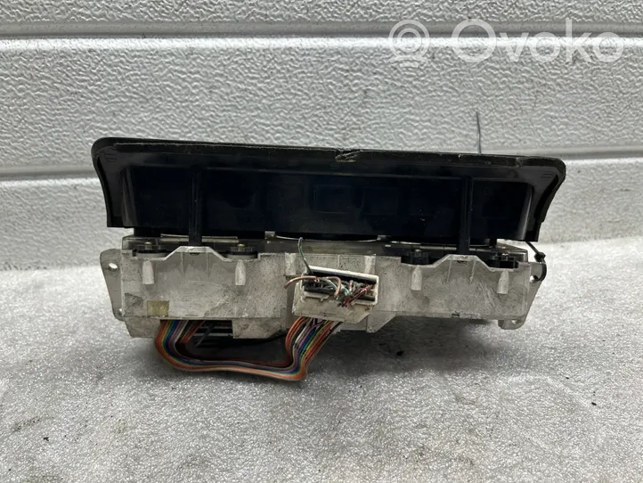 Mitsubishi Pajero Altra parte interiore 7966401