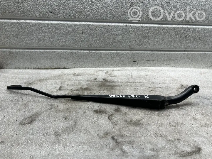 Volvo V70 Windshield/front glass wiper blade 8624243