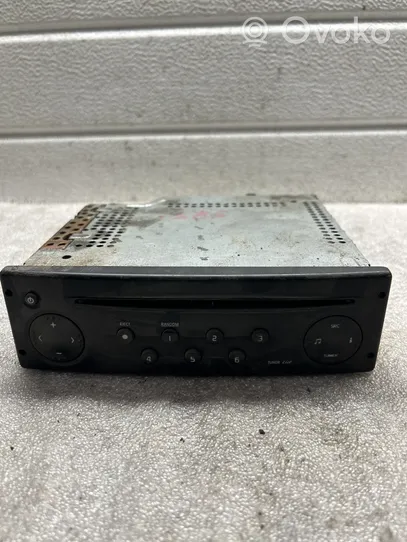 Renault Scenic II -  Grand scenic II Panel / Radioodtwarzacz CD/DVD/GPS 7700433948