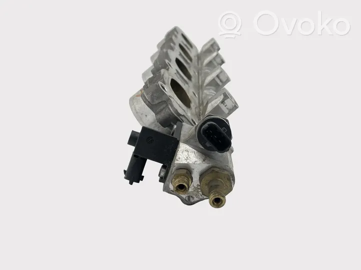 Alfa Romeo Brera Tuyau de conduite principale de carburant 0261555017