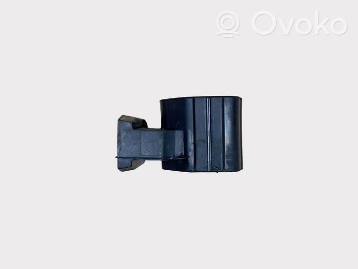 Fiat 500X Radiator mount bracket 52058745