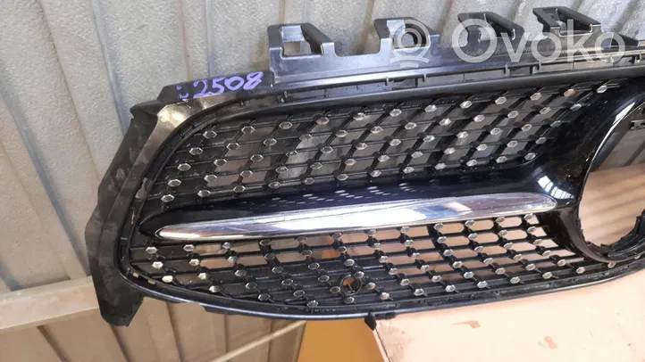 Mercedes-Benz A W177 Grille calandre supérieure de pare-chocs avant 