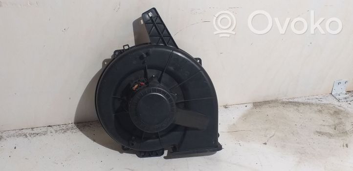 Volkswagen Polo IV 9N3 Ventola riscaldamento/ventilatore abitacolo 6Q1819015G