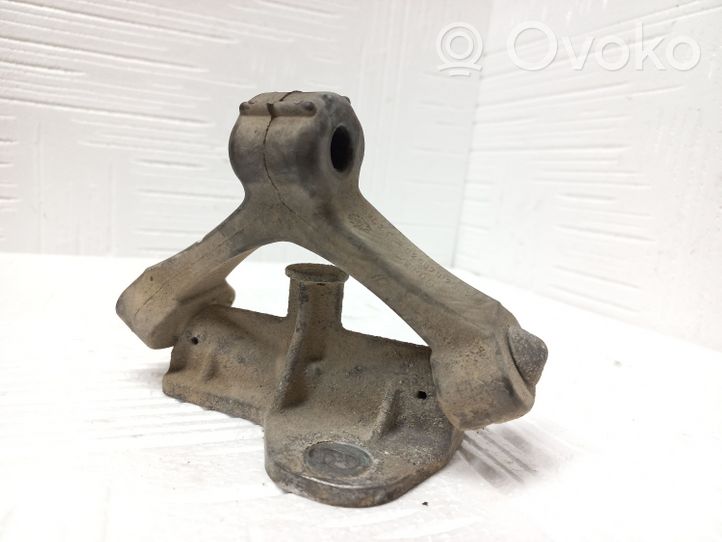 Audi A4 S4 B7 8E 8H Support / crochet de silencieux d'échappement 8E0253147