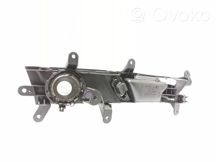 Audi A6 S6 C6 4F Poignée inférieure de porte avant 4F0837019C