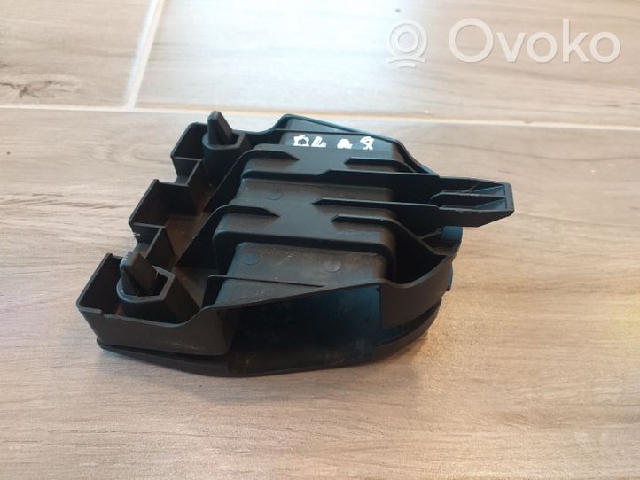 Audi A4 S4 B8 8K Staffa supporto del triangolo d’emergenza 8T0860285