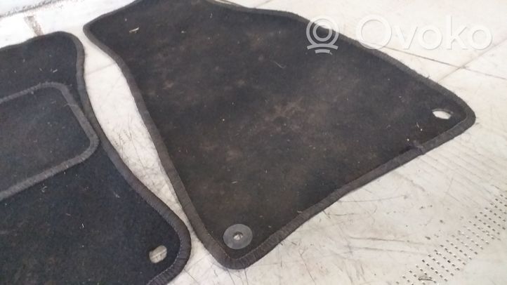 Skoda Octavia Mk2 (1Z) Set di tappetini per auto 