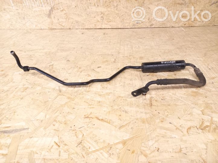 Audi A4 S4 B7 8E 8H Tubo flessibile del radiatore dell’olio del cambio 