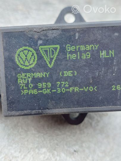 Volkswagen Touran I Seat heating relay 7L0959772