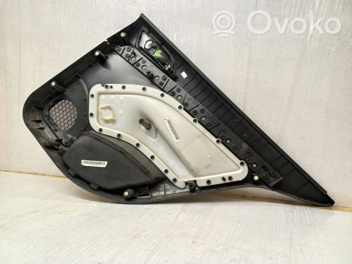 Skoda Octavia Mk2 (1Z) Boczki / Poszycie drzwi tylnych 1Z5867211