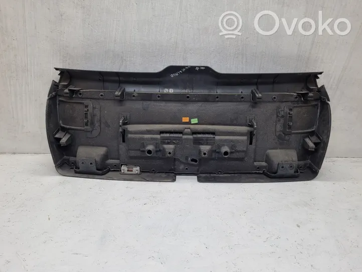 Audi A4 S4 B7 8E 8H Tailgate trim 8E9867979B