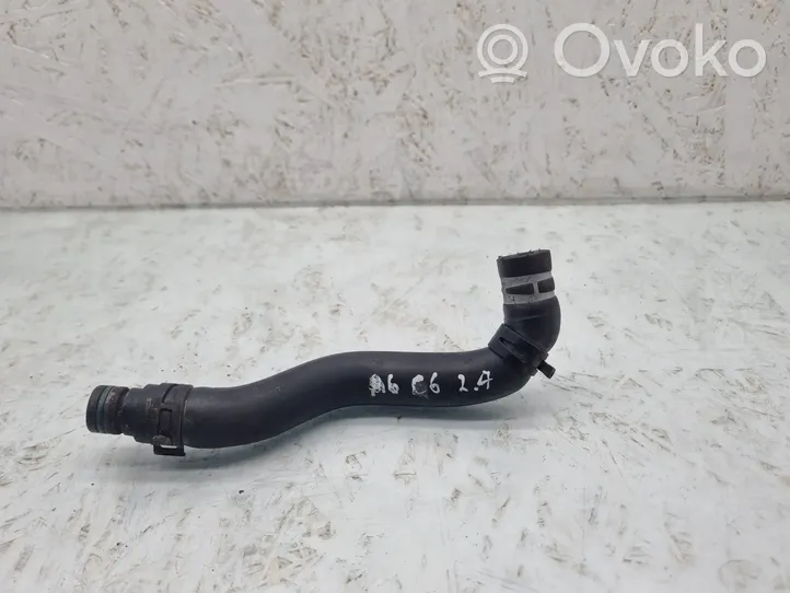 Audi A6 S6 C6 4F Tubo flessibile del liquido di raffreddamento del motore 059121073B