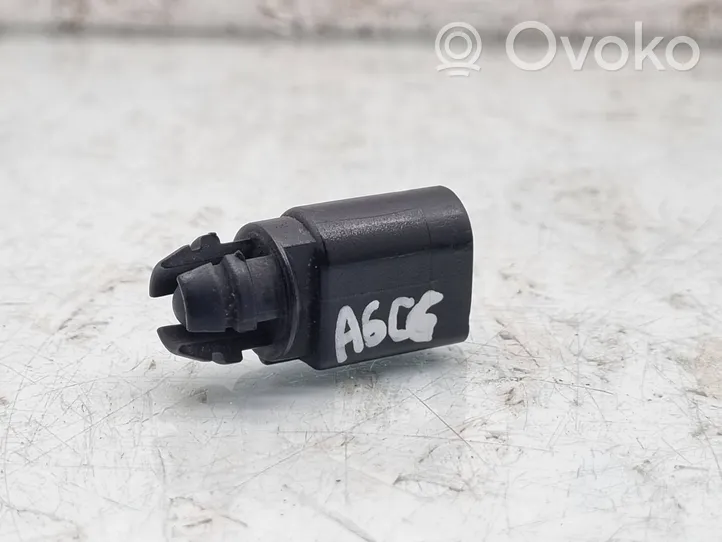 Audi A6 S6 C6 4F Außentemperatursensor 8Z0820535