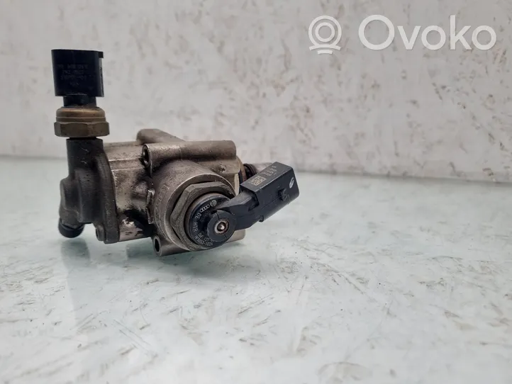 Audi A3 S3 8P Fuel injection high pressure pump 06F127025F