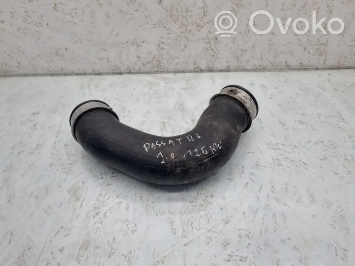 Volkswagen PASSAT B6 Tube d'admission de tuyau de refroidisseur intermédiaire 3C0145834F