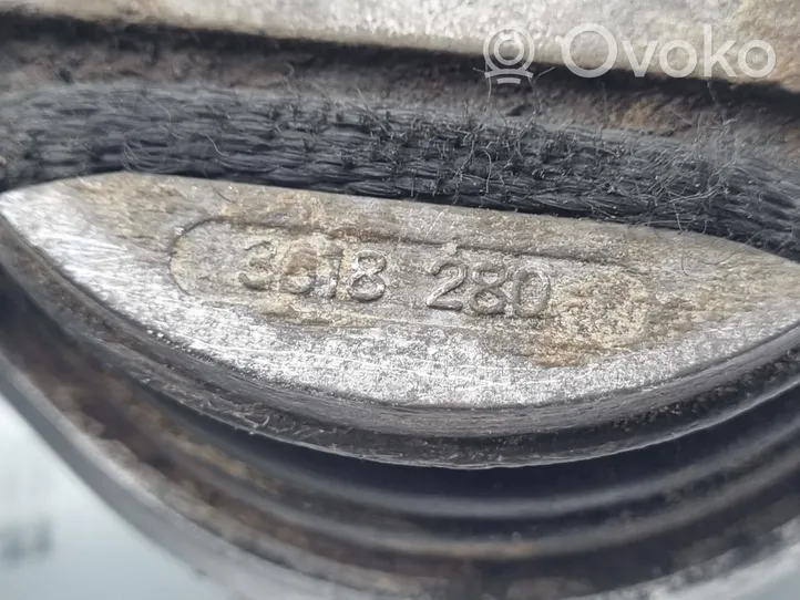 Audi A6 S6 C6 4F Pagalvė pavarų dėžės 3618280